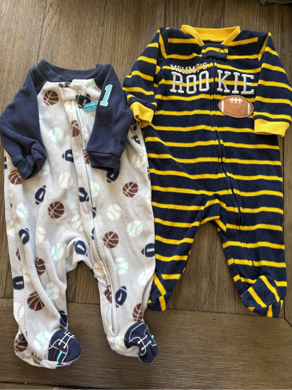 Carter's 2 Piece Fleece Footed Sleeper Set- Sports Themed- 3m